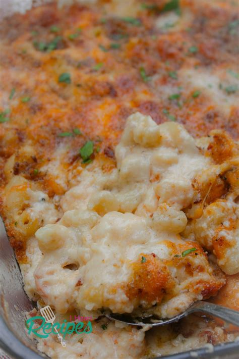 Lobster Mac And Cheese With Bacon Bread Crumbs I Heart Recipes
