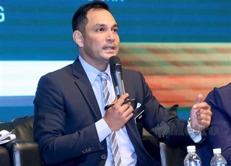The national film development corporation malaysia (malay: 'Kita akan panggil Idham' - Hans Isaac | Harian Metro