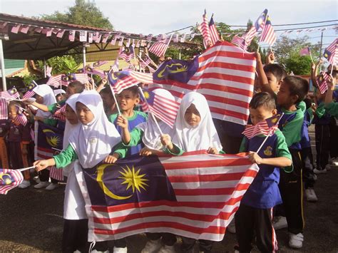 Finalis ajl35 12 lagu layak ke final sfmm35. SAMBUTAN DI AMBANG KEMERDEKAAN PERINGKAT SEKOLAH - SK ...