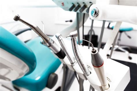 Equipamento E Instrumentos Dentários No Consultório Do Dentista