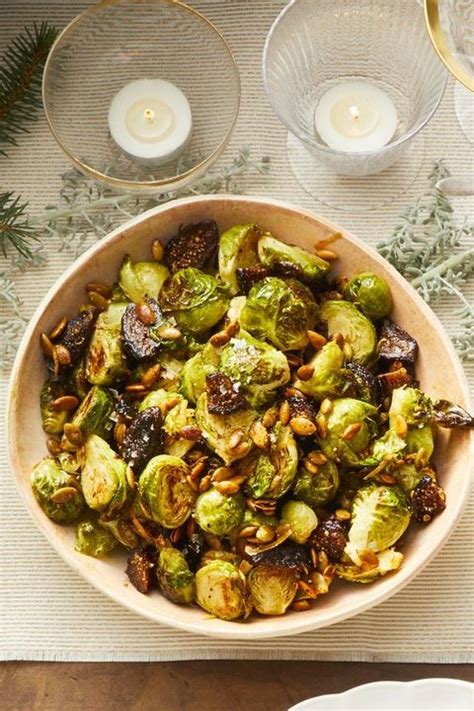 Round out your holiday dinner with these tasty vegetable side dishes that pair well with prime rib — including mashed potatoes, salads and roasted carrots. Prime Rib Menu Complimentary Dishes / Perfect Prime Rib Roast The Woks Of Life - How to pair ...
