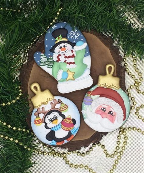 (if icing is too thick, mix in a little more water. Royal Icing decorated New Year cookies | New years cookies ...