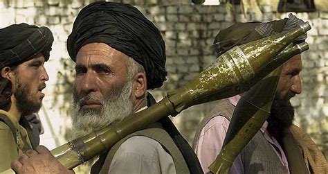 دیده بان حقوق بشر اعلام کرد که جنگجویان طالبان در ماه گذشته خانه‌های شهروندان افغانستان، ساکن در شمال این کشور را به آتش کشیدند. استراتژی کشتار طالبان - روزنامه افغانستان
