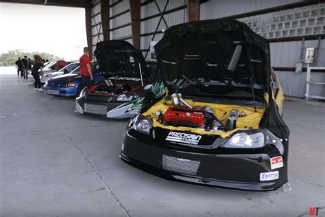 Ocho Honda Civic Y Más De 4000 Caballos Drag Race A La Japonesa