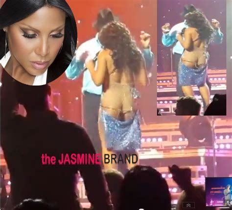 Watch Toni Braxton S Wardrobe Malfunction Leaves Her A Out