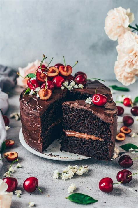 Kuchen rezepte schmecken immer, besonders zu kaffee und tee. Schokoladenkuchen mit Kirschen | Veganer schokoladenkuchen ...