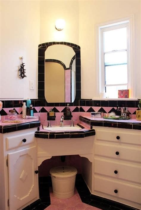These modern pink bathroom floor tiles available at alibaba.com have waterproof features to prevent soaking and their destruction. 33 pink and black bathroom tile ideas and pictures 2020