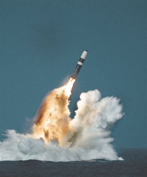 Ugm 133 Trident Ii Slbm Launch From A Submerged Royal Navy Nuclear