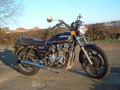 Auctioneers of art, pictures, collectables and motor cars. Suzuki GS650 Katana