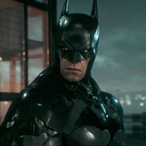 Batman In The Dark Knight Rises Movie Still Looks Like He S Ready To Fight