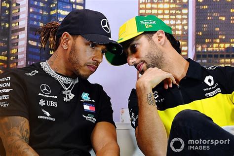 Maybe you would like to learn more about one of these? Ricciardo: Mindenki meg akarja majd mutatni, ő edzett a ...