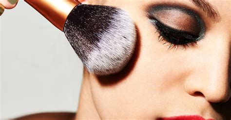 How Often Should You Wash Your Makeup Brushes Expert Advice Huffpost