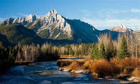 Mount Lorette In Kananaskis In Autumn Stock Image Image Of Country