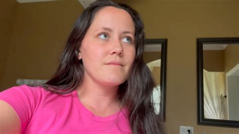 teen mom 2 alum jenelle evans tearfully admits she s sick of having to deal with medical problems