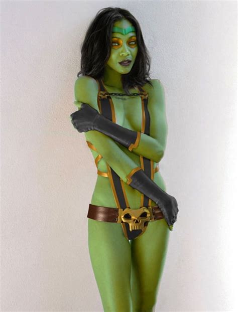 Zoe Saldana Talks GUARDIANS OF THE GALAXY Zoe Saldana Gamora Sexy Cosplay