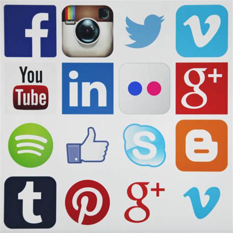 Best Social Media Icons Stock Photos Pictures And Royalty Free Images