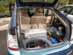 The batteries in our hybrids are designed to last the lifetime of the car. 12 Volt battery problems after replacing hybrid battery ...