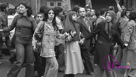 انقلاب سال ۱۳۵۷ زنان ایران گامی بلند به جلو برمی دارند کمیسیون زنان شورای ملی مقاومت ایران