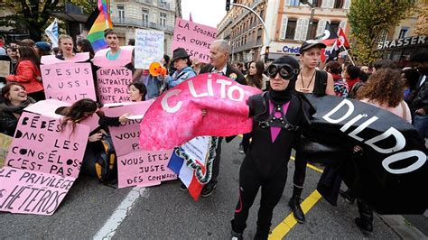 gay marriage protests fire up thousands in france herald sun