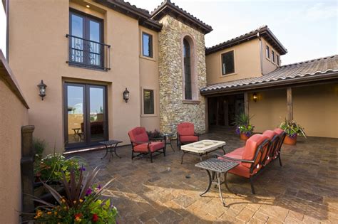 Courtyard In The Summit At Heritage Hills Luxury Homes In Lone Tree