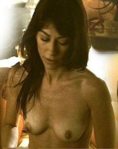 Roxana Zal Naked Three Way 2004 4 Pics NudeBase Com