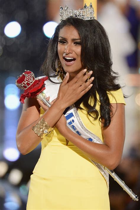 Nina Davuluri Miss America 2013 Hd Wallpapers Hd Wallpapers High Definition Free Background