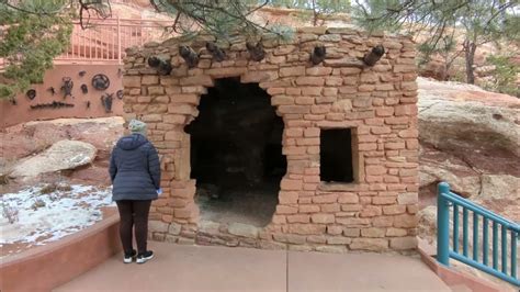 Pikes Peak Cave Of The Winds And The Manitou Cliff Dwellings Museum