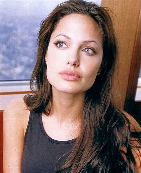 Pin By Amol On Angelina Jolie In 2020 Angelina Jolie Young Angelina