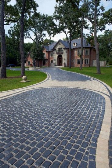 Unilock Driveway With Courtstone And Brussels Block Paver Modern