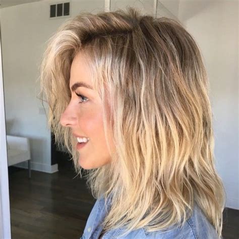 But first, don't forget the hair products, this style is impossible to copy with dry hair! Glorious Beachy Waves | 2019 Haircuts, Hairstyles and Hair ...