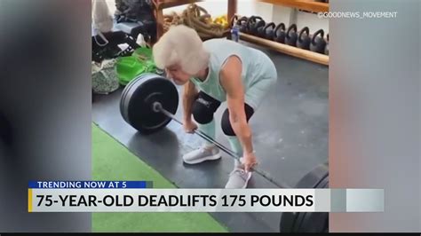 75 Year Old Woman Deadlifts 175 Pounds Youtube