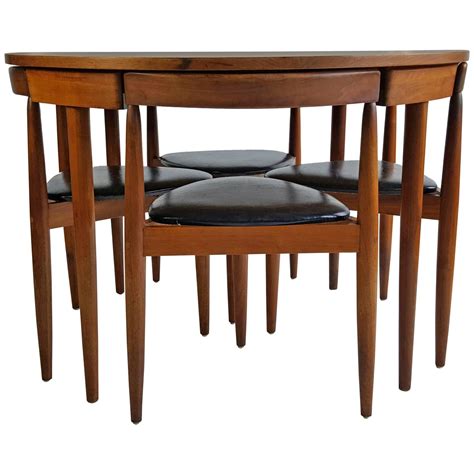 These are modern beautiful chairs. Mid-Century Modern Dining Table/Four Chairs, Hans Olsen ...