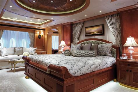 Used yachts from 40' to 50'. yacht bedrooms | Experience Yachts Services Team Contact ...