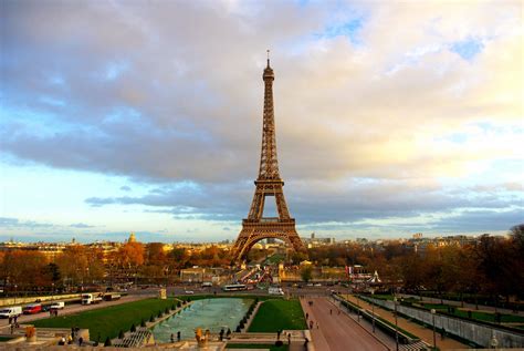 25 Fun Facts About The Eiffel Tower French Moments
