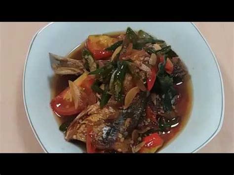 Berbeda dengan pindang telur palembang berciri khas kuah bening nan segar. Resep Ikan Pindang Kecap