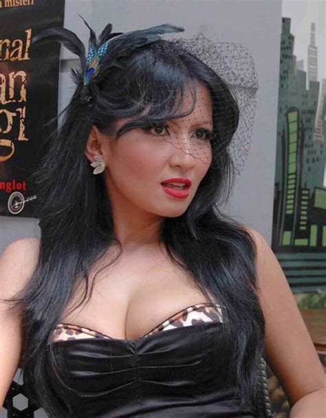 [hot and sexy] 6 artis indonesia pemilik payudara besar kaskus