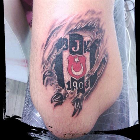 Beşiktaş, kadrosuna kattığı yeni transferi gökhan gönül'ün sağlık kontrolü görüntülerini sosyal medya hesabında paylaştı. Besiktas 3d tattoo | Dövme fikirleri, Dövme, Tattoo