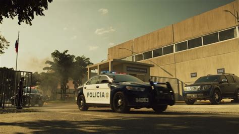 IMCDb Org Ford Police Interceptor In La Casa De Papel