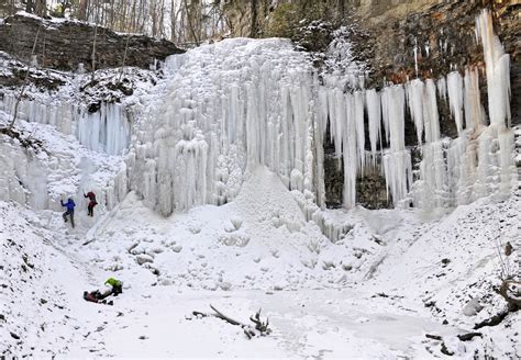 These Gorgeous Frozen Waterfalls Are Just 45 Minutes From Brampton