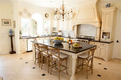 Touch device users, explore by touch or with swipe gestures. 21 French Country Kitchens - Chairish Blog