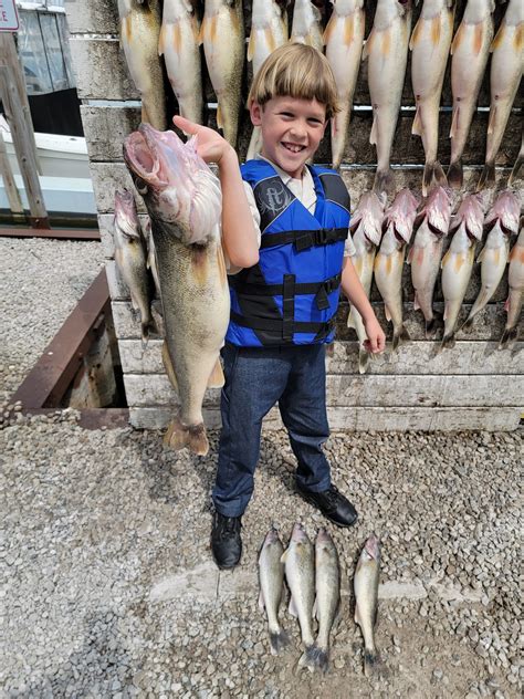 Lake Erie Walleye Fishing Report 5.23.22 - Blue Dolphin Walleye