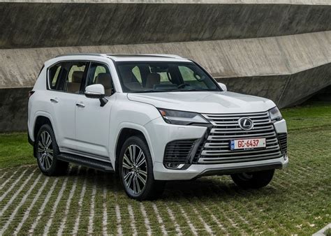 Prices And Specifications For Lexus Lx 600 Aa Excellence 2022 In Saudi