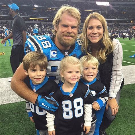 Panthers Tight End Greg Olsen Has Heart On And Off The Field