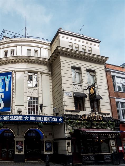 Piccadilly Theatre London W1 © Christine Matthews Geograph Britain