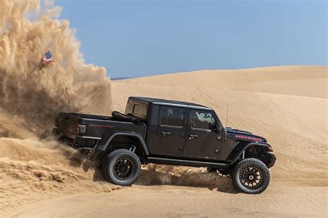 Jeep Gladiator Maximus 1000 Les Photos De Ce Monstre Qui Joue Dans Les