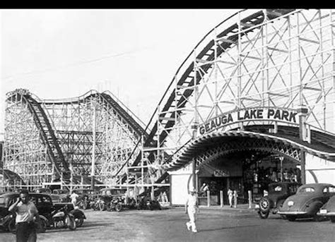 Abandoned Geauga Lake Amusement Park Eeriely Captured By