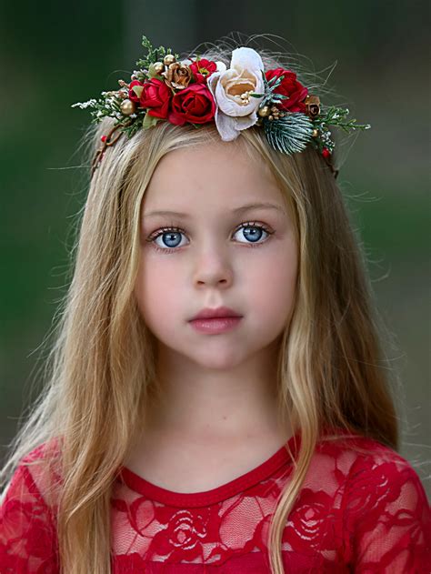 natalie-flower-girl-crown-think-pink-bows