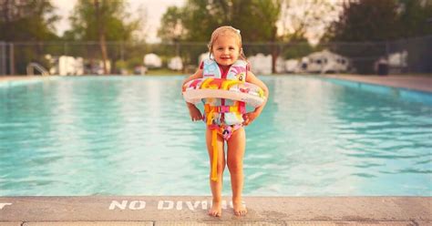 Adorable Toddler Inflatable Swim Vest
