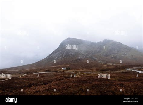 Scottish Highlands Cottage Hi Res Stock Photography And Images Alamy