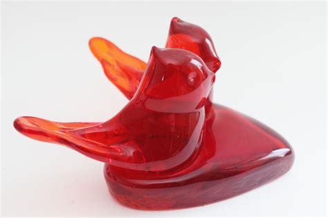 Titan Art Glass Hand Blown Bird Figurine Red Glass Cardinal Of Love Pair On Heart